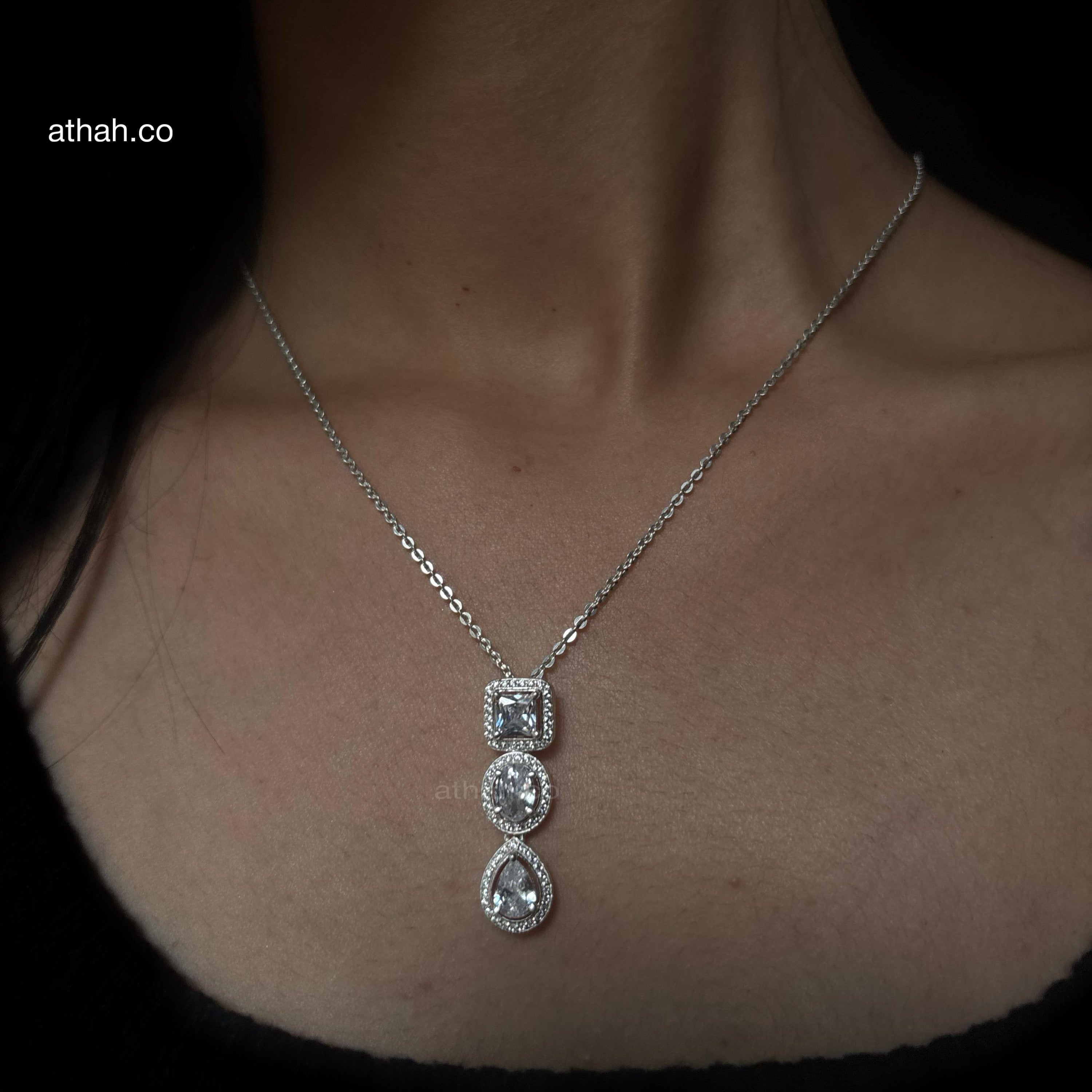 Athah Mix Drop Glittera Necklace