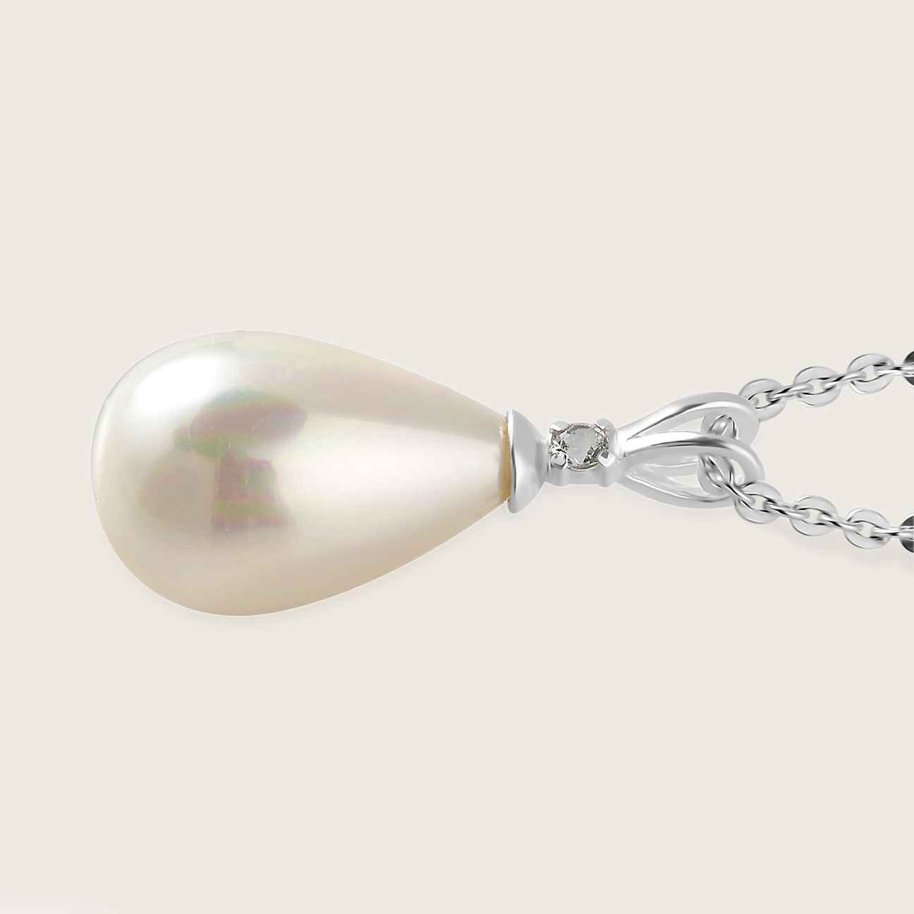 Pearl Drop Pendant